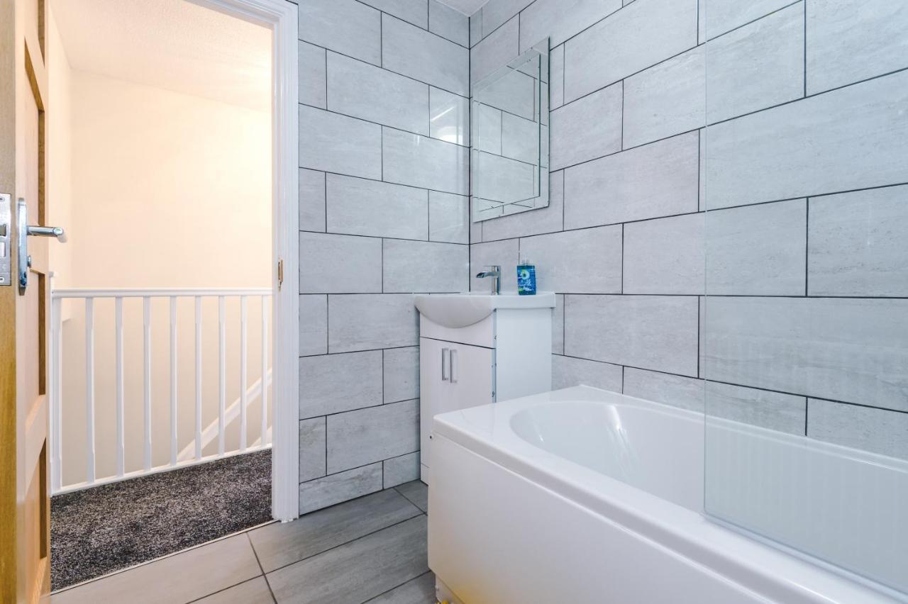 Stylish 4 Bedroom Home Close To Manchester City Centre Экстерьер фото