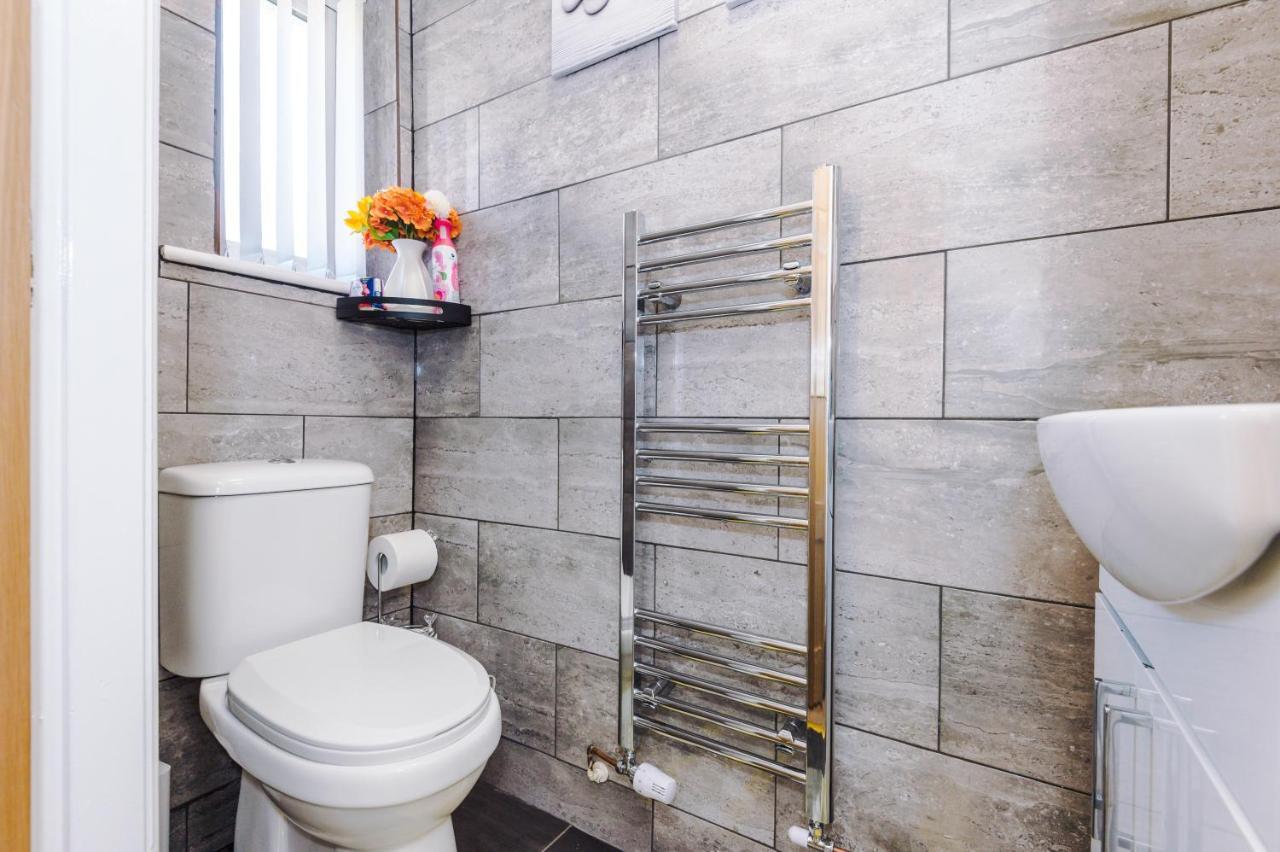 Stylish 4 Bedroom Home Close To Manchester City Centre Экстерьер фото