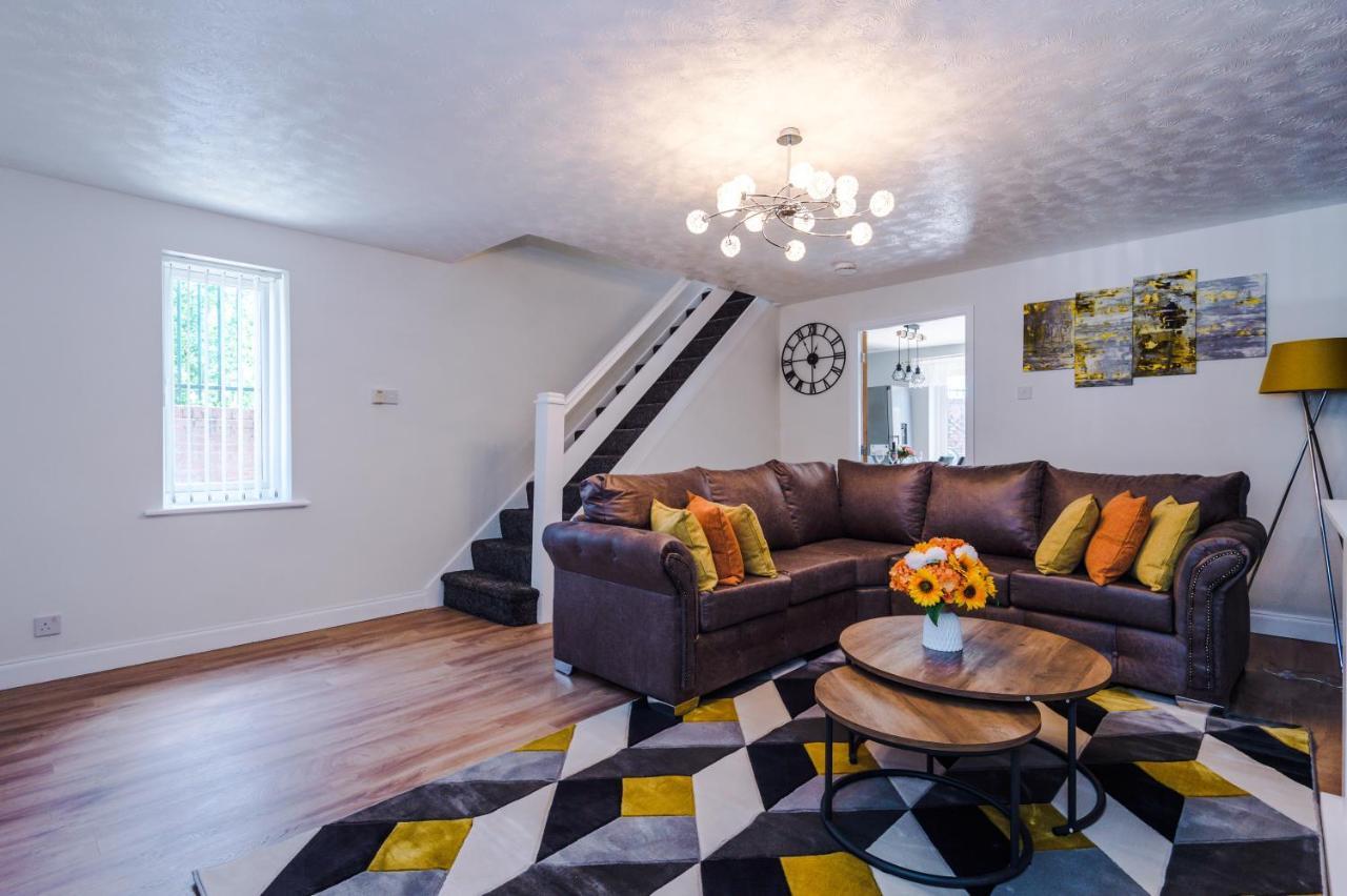 Stylish 4 Bedroom Home Close To Manchester City Centre Экстерьер фото